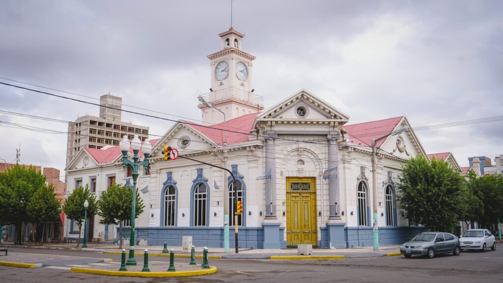 Things to do in Trelew, Argentina. City centre street scene.