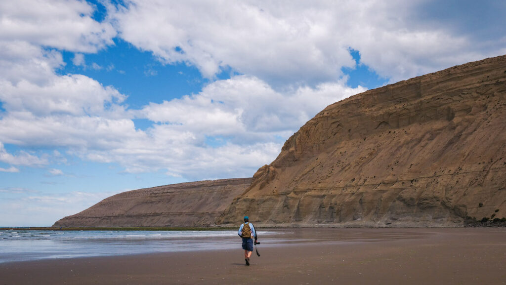 Cliffs of Punta Marques in the outskirts of Rada Tilly 