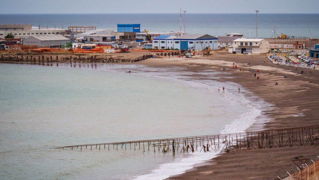 Views of Playa Costanera in Comodoro Rivadavia 