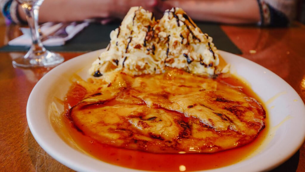 Flambéed pancakes at Cayo Coco restaurant in Comodoro Rivadavia