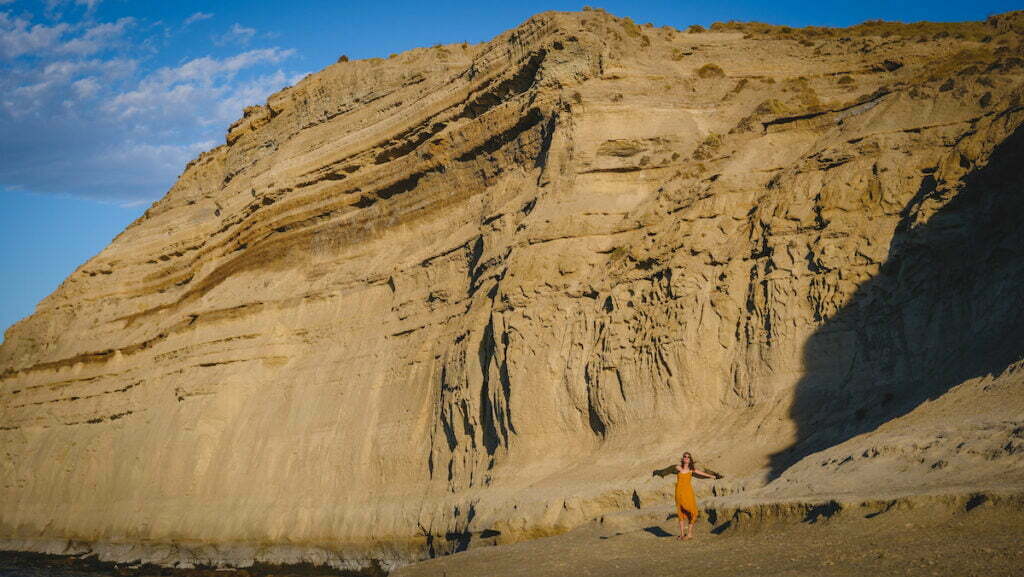 Giant cliffs with lots of fossils in Puerto Piramides, Peninsula Valdes 