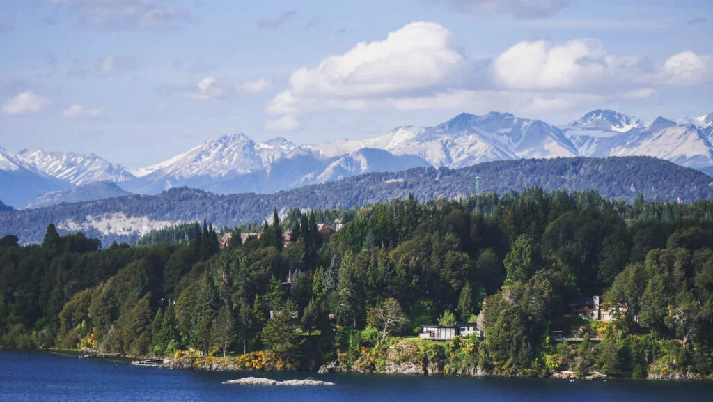 How to get to Bariloche, Argentina by Airplane, Bus or Train!