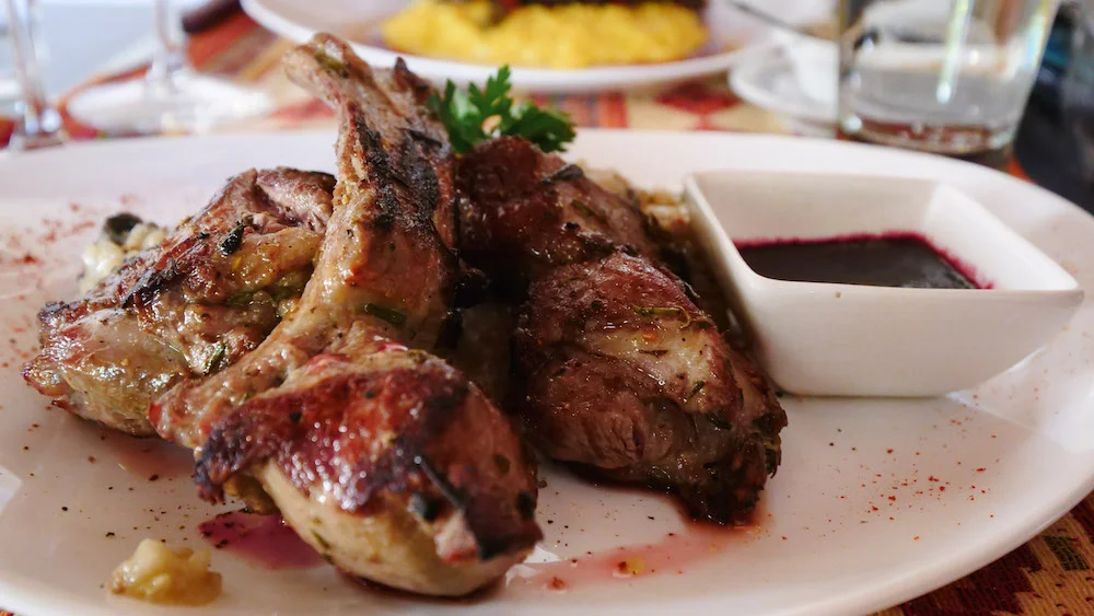 Meat dish at Mi Rancho, a restaurant that serves Patagonian dishes in El Calafate 