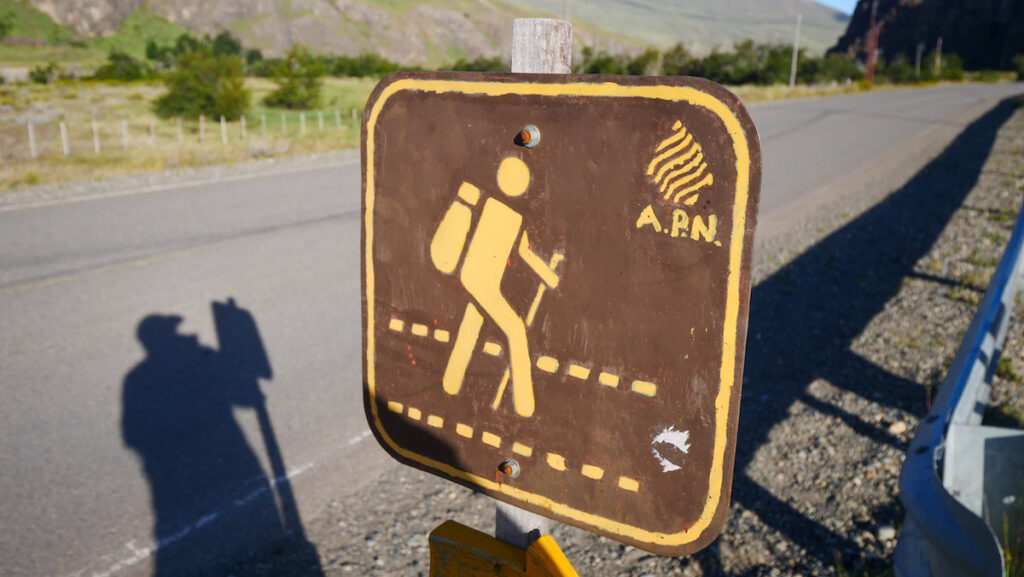 Hiking trail sign post in El Chalten