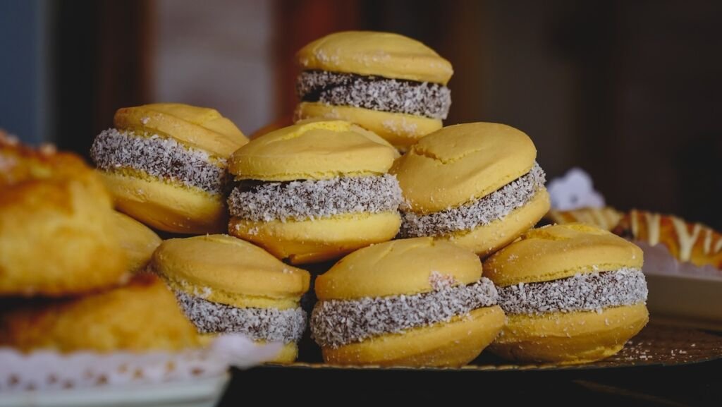 Artisanal alfajores de maizena