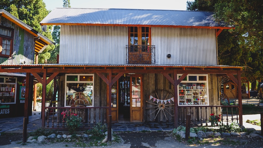 Souvenir shops in Colonia Suiza, Rio Negro