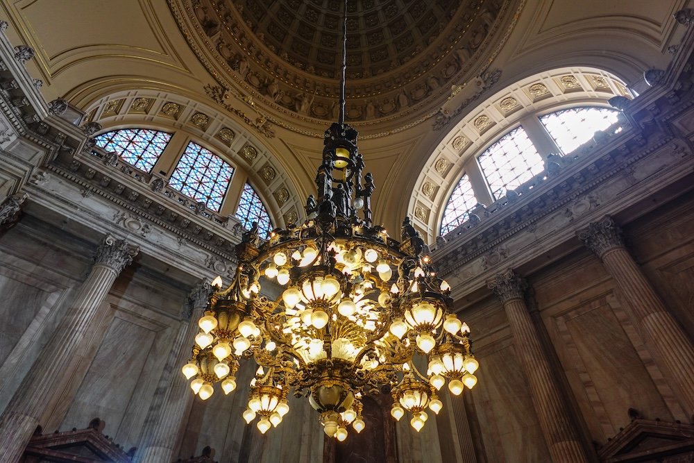 The Blue Room is an octagonal space that features a bronze chandelier with 331 lights.