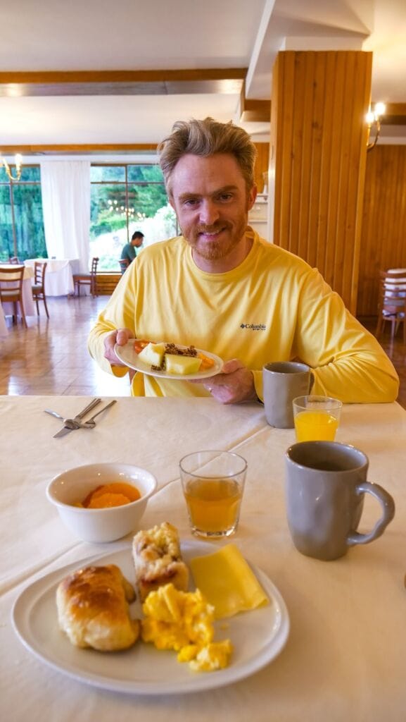 Samuel having breakfast at Gran Hotel Panamericano