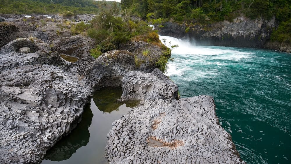 Saltos del Rio Petrohué, or Petrohue Falls, is where the Petrohue River flows over basaltic lava.
